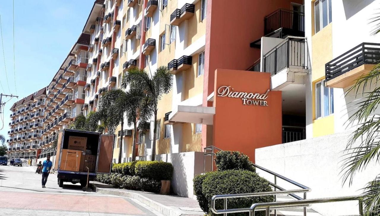 Lancris Residences 2 Bedroom Entire Apartment Near Airport With Pool Paranaque City Dış mekan fotoğraf